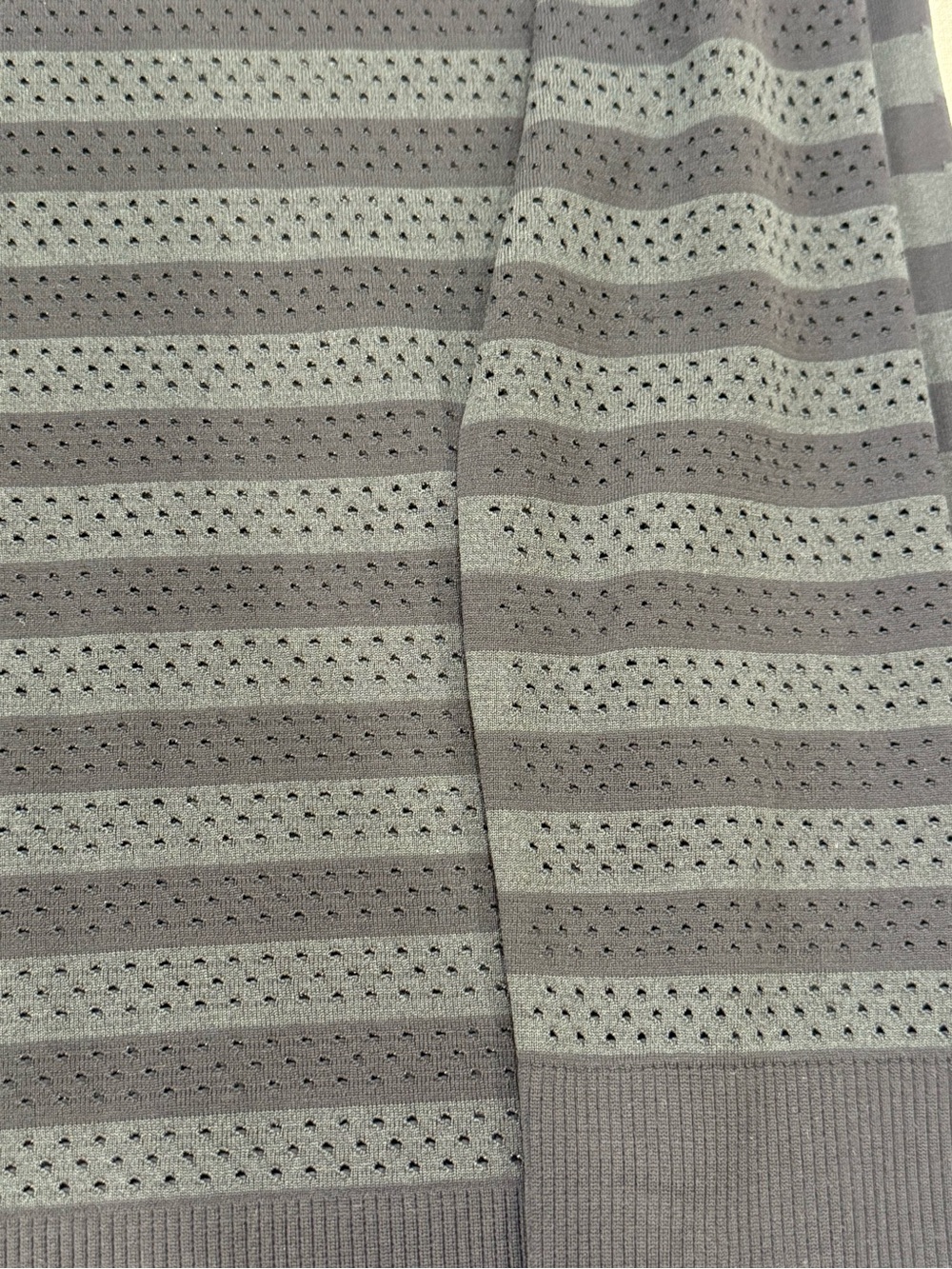 Lululemon Breeze Long Sleeve Top *Stripe Black & Grey Size 10 Run Relaxed Fit - Picture 8 of 8